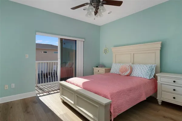 $3,999 | 130 164th Avenue, Redington Beach, FL 33708