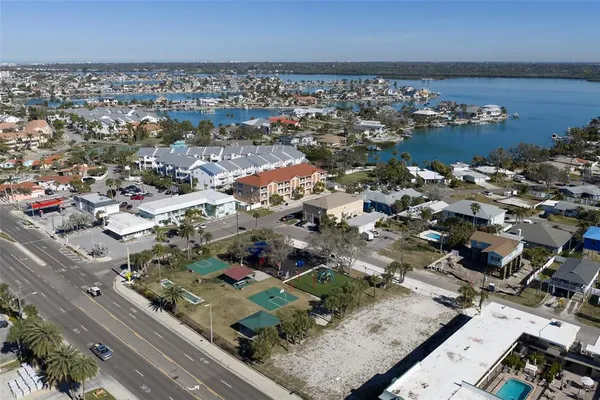 $3,999 | 130 164th Avenue, Redington Beach, FL 33708