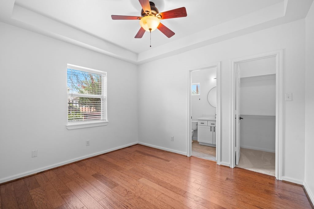 1128 West 26th Street Houston, TX 77008 - Photo 8 of 48 En-suite