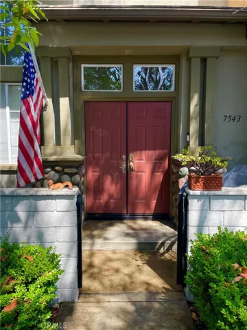 $1,600 | 7543 Quiet Cove Circle, Huntington Beach, CA 92648