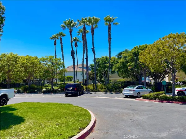 $1,600 | 7543 Quiet Cove Circle, Huntington Beach, CA 92648