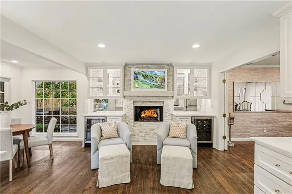 $1,650,000 | 1901 West 69th Street, Mission Hills, KS 66208