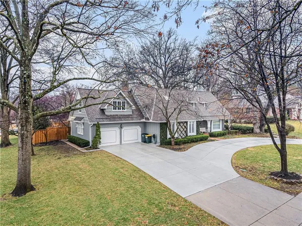$1,650,000 | 1901 West 69th Street, Mission Hills, KS 66208