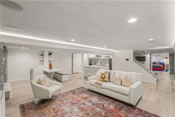 $1,650,000 | 1901 West 69th Street, Mission Hills, KS 66208