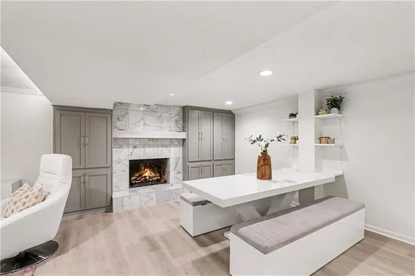 $1,650,000 | 1901 West 69th Street, Mission Hills, KS 66208