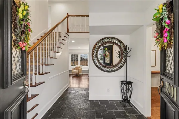 $1,650,000 | 1901 West 69th Street, Mission Hills, KS 66208