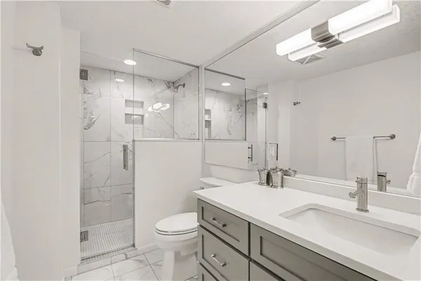 $1,650,000 | 1901 West 69th Street, Mission Hills, KS 66208