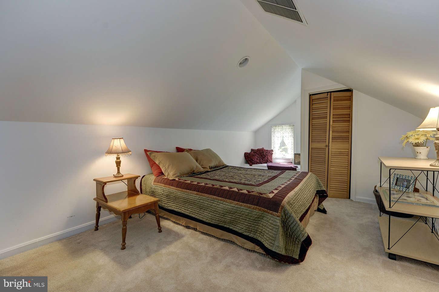 100 Hamilton Avenue Silver Spring, MD 20901 - Photo 18 of 29 Bedroom