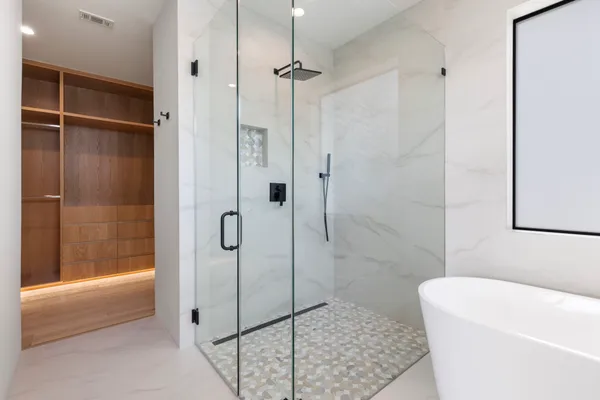 $2,149,000 | 51 Huntsmans Horn Circle, The Woodlands, TX 77380