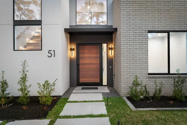 $2,149,000 | 51 Huntsmans Horn Circle, The Woodlands, TX 77380