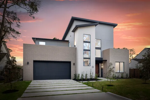 $2,149,000 | 51 Huntsmans Horn Circle, The Woodlands, TX 77380