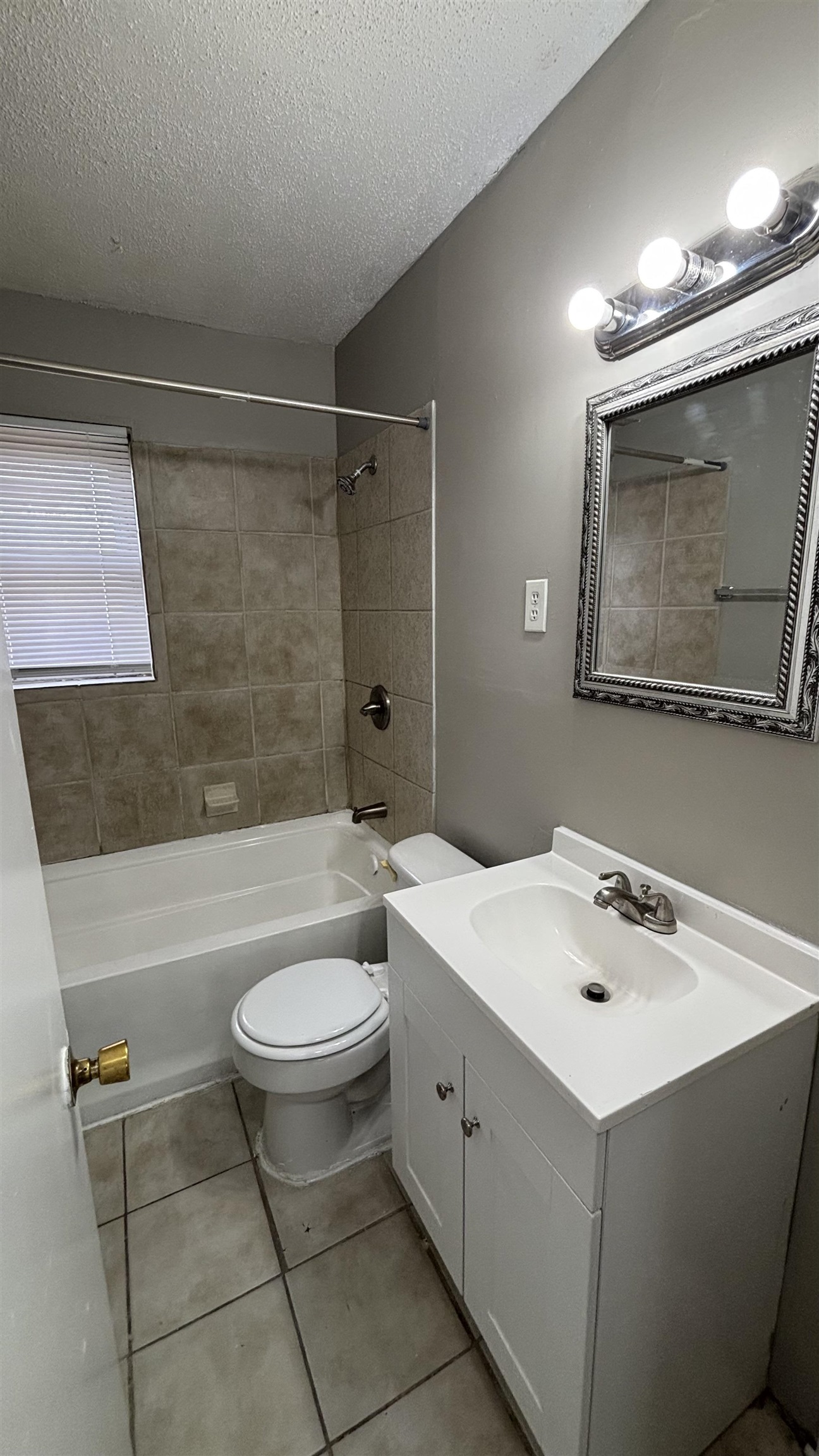 5022 Byron Road Memphis, TN 38122 - Photo 12 of 17