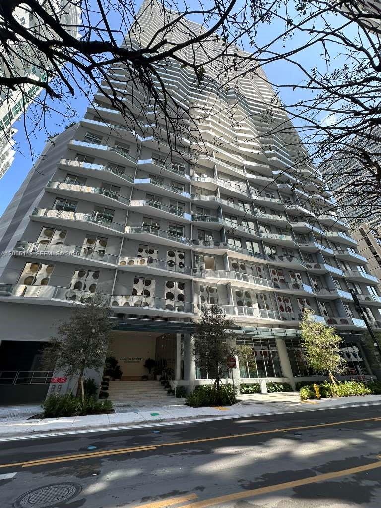 77 Southeast 5th Street, Unit 1815 Miami, FL 33131 - Photo 1 of 49 front view of a building