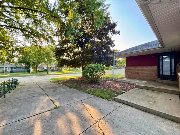 $325,000 | 4034 South 60th Street, Milwaukee, WI 53220