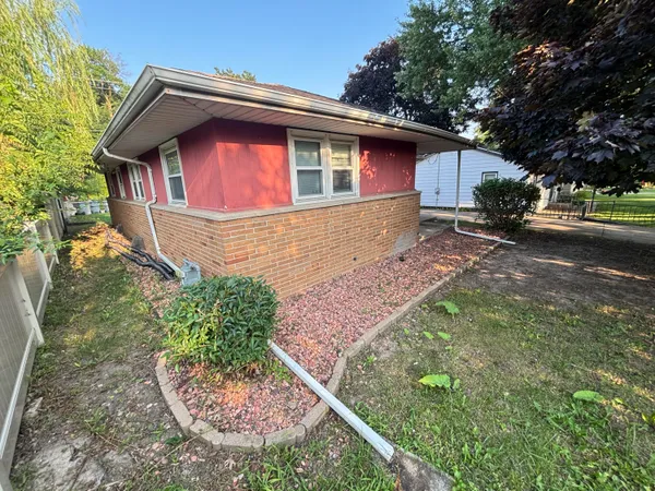 $325,000 | 4034 South 60th Street, Milwaukee, WI 53220