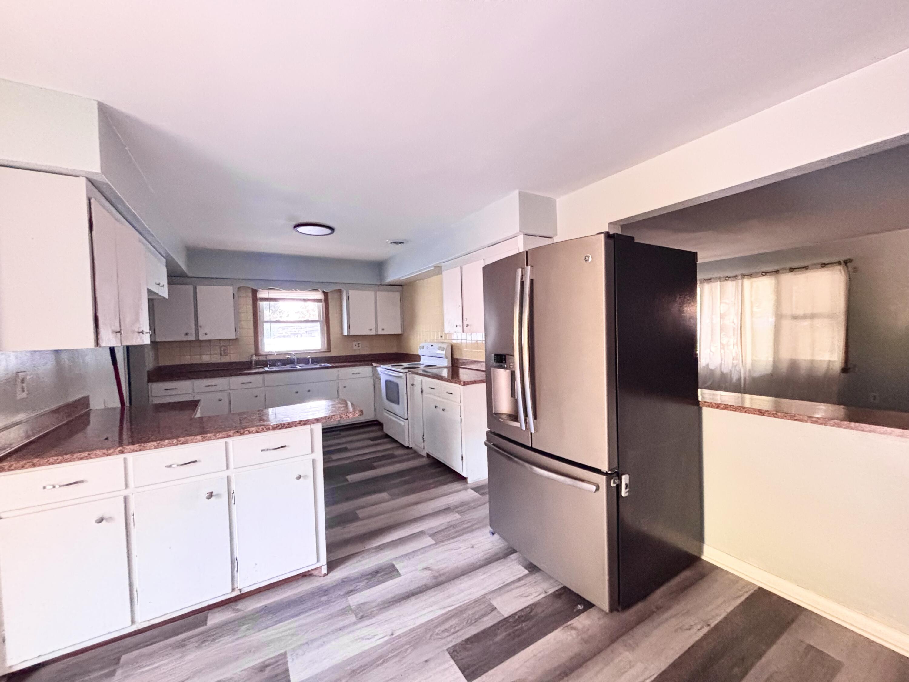 4034 South 60th Street Milwaukee, WI 53220 - Photo 6 of 20 IMG_2729