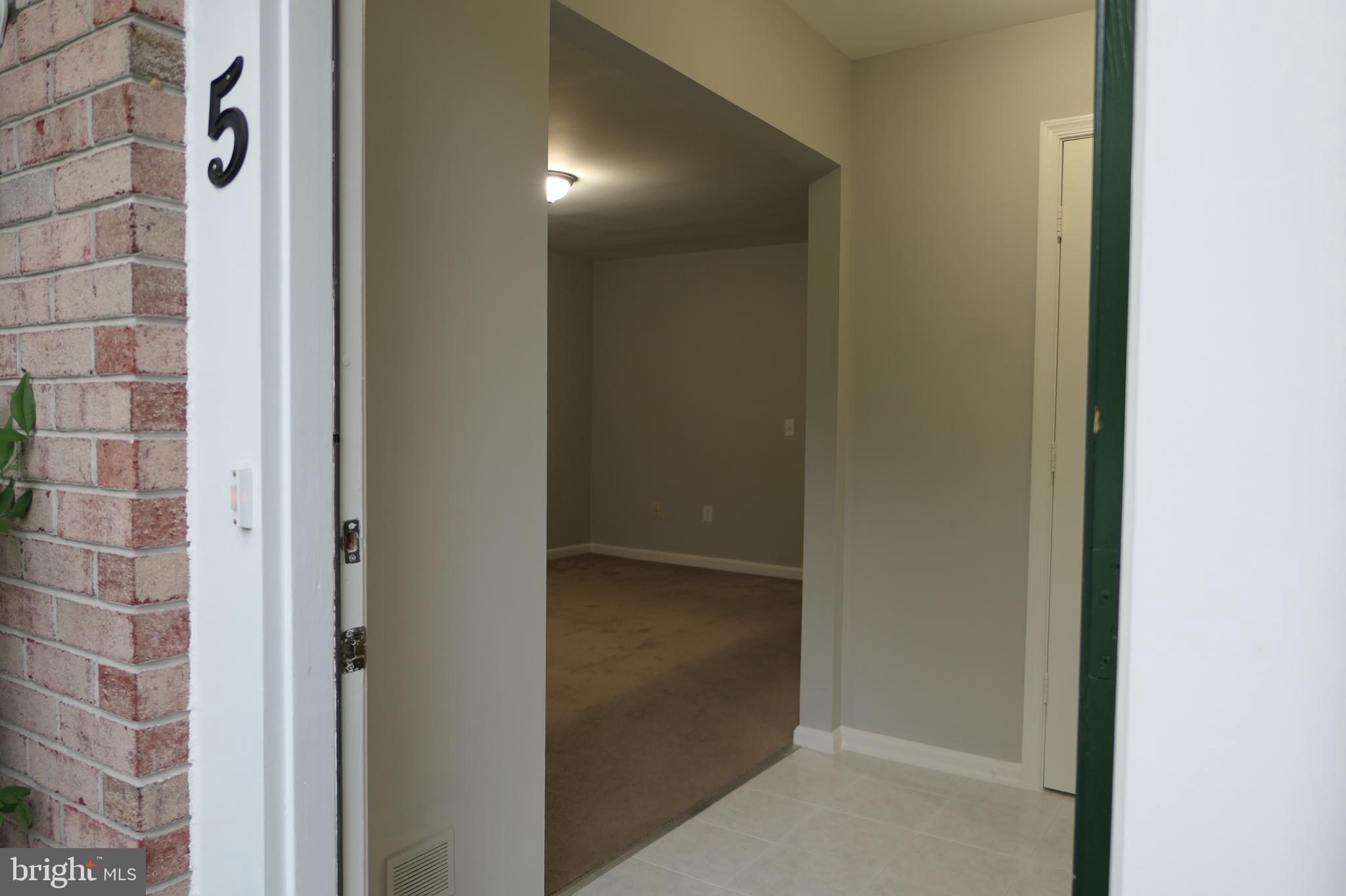 5 Rumsford Court Reisterstown, MD 21136 - Photo 2 of 38 Large Foyer flows to Living Room