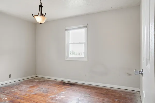 $209,900 | 4633 Shelbyville Road, Indianapolis, IN 46237