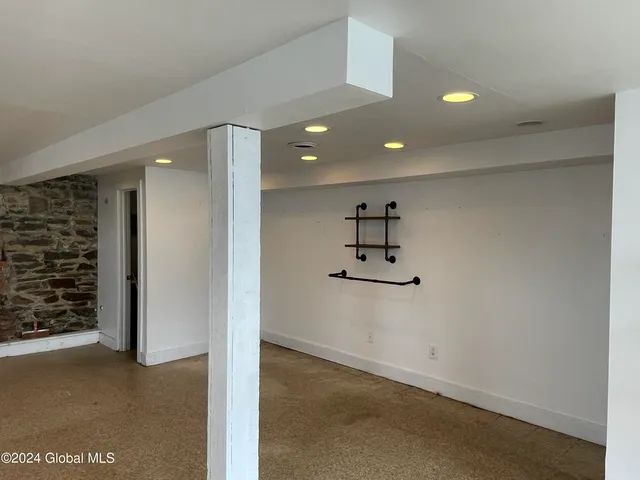 $700 | 123 Broad Street, Schuylerville, NY 12871