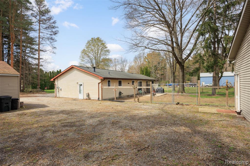 8639 Stone Road Algonac, MI 48001 - Photo 20 of 31