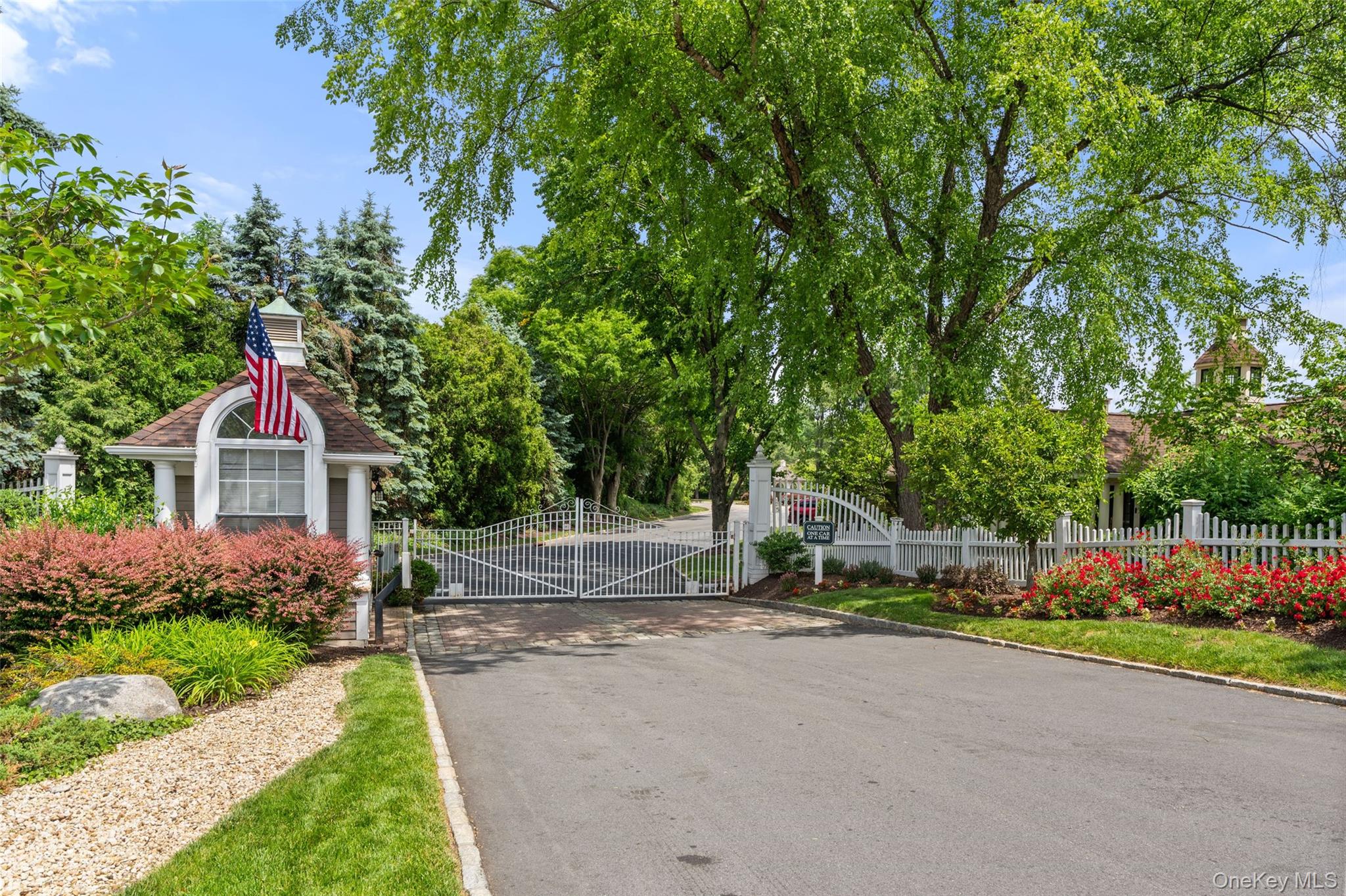 611 Pondside Drive White Plains, NY 10607 - Photo 24 of 40