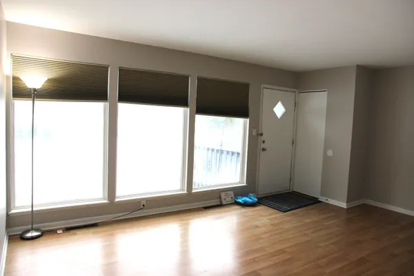 $2,100 | 4259 Packard Street, Ann Arbor, MI 48108