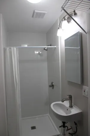 $2,100 | 4259 Packard Street, Ann Arbor, MI 48108