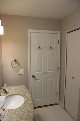 $2,300 | 4259 Packard Street, Ann Arbor, MI 48108