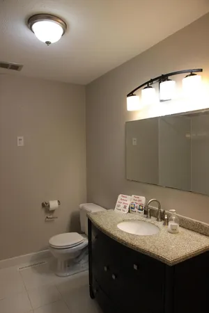 $2,100 | 4259 Packard Street, Ann Arbor, MI 48108