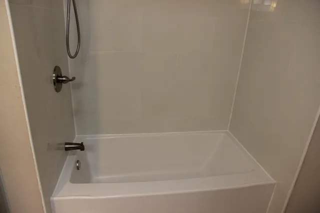 $2,300 | 4259 Packard Street, Ann Arbor, MI 48108