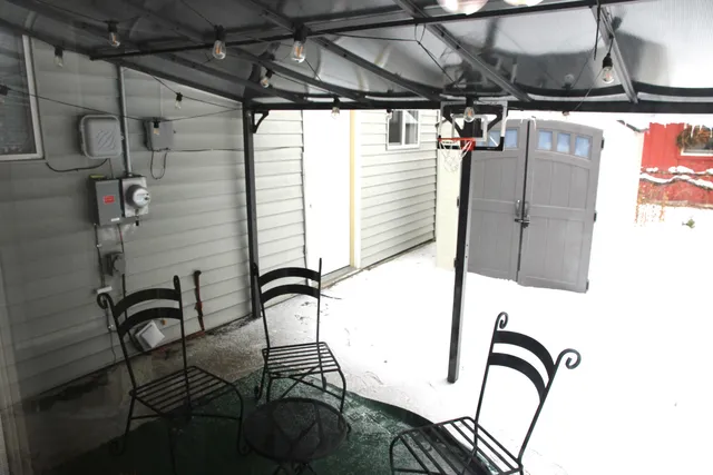 $2,300 | 4259 Packard Street, Ann Arbor, MI 48108