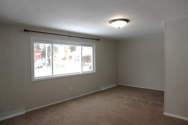 $2,100 | 4259 Packard Street, Ann Arbor, MI 48108