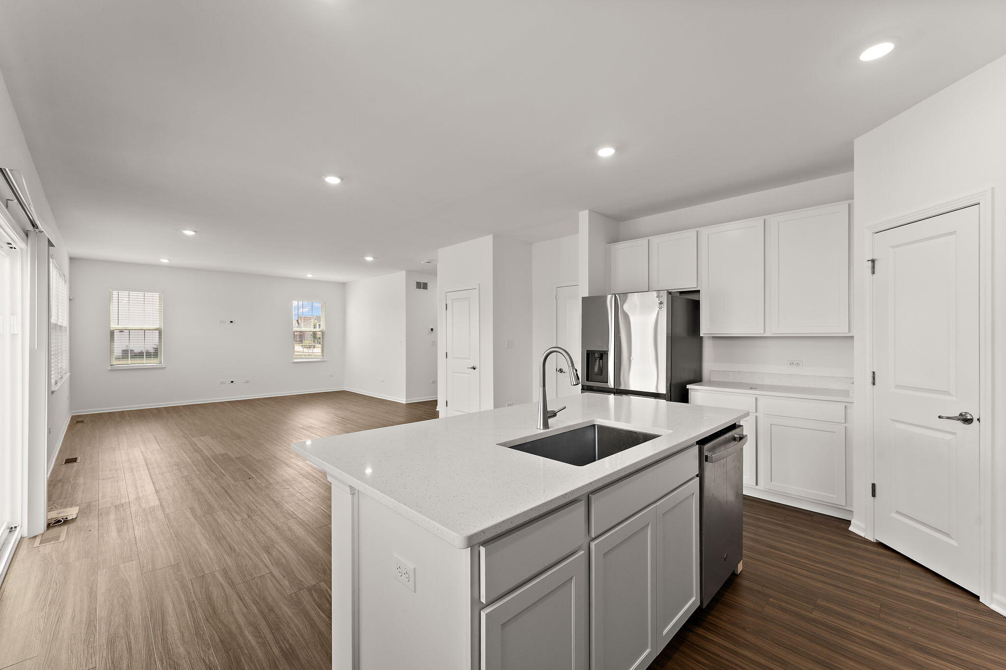 11423 Thomas Street Crown Point, IN 46307 - Photo 7 of 25 2048x1365