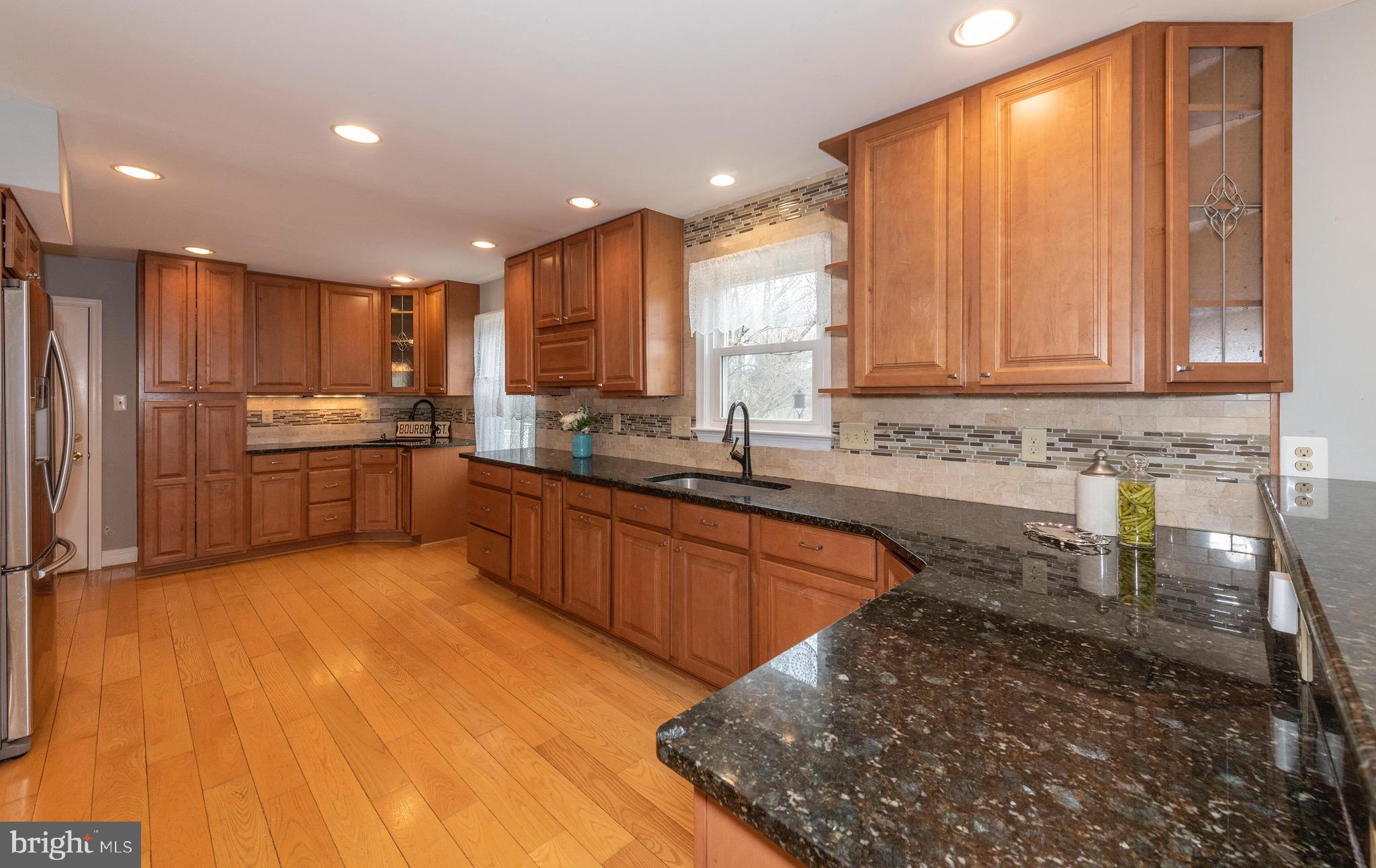 4125 Spring View Drive Jefferson, MD 21755 - Photo 13 of 58 Kitchen / Granite