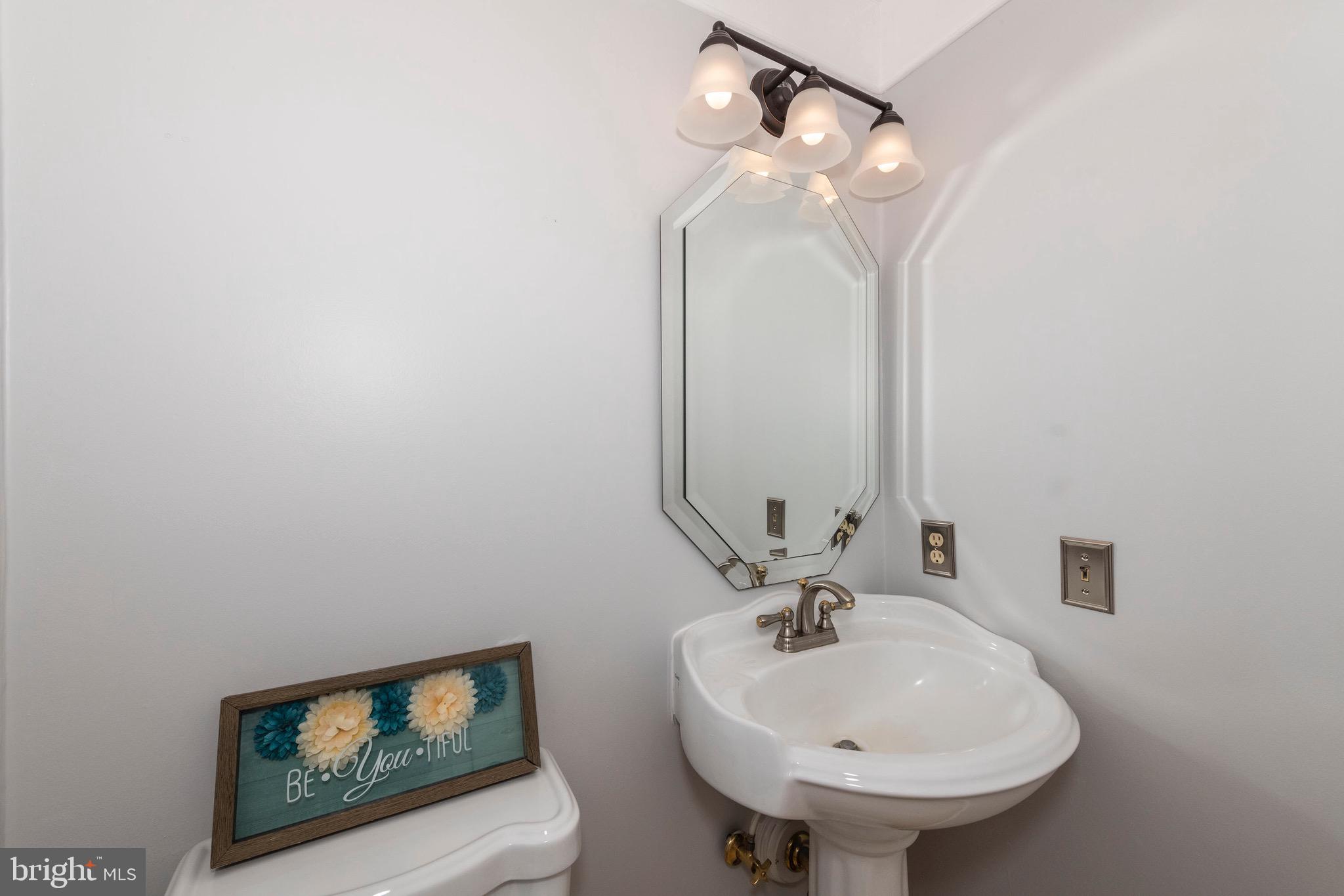 4125 Spring View Drive Jefferson, MD 21755 - Photo 18 of 58 Main Level / Half Bath