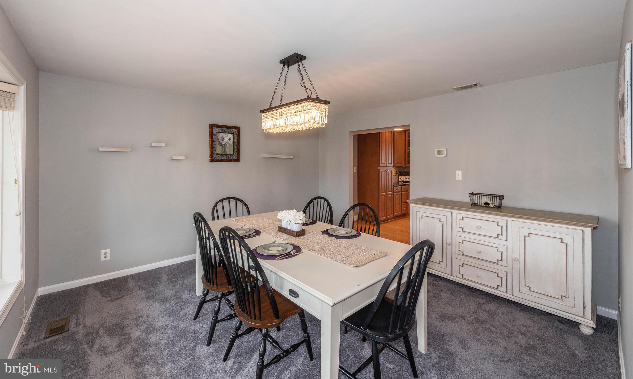 4125 Spring View Drive Jefferson, MD 21755 - Photo 8 of 58 Formal Dining