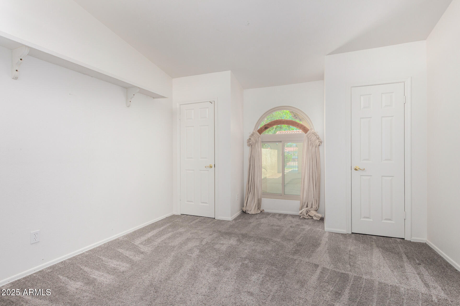 2059 East Brown Road, Unit 35 Mesa, AZ 85213 - Photo 23 of 37 Guest Bedroom
