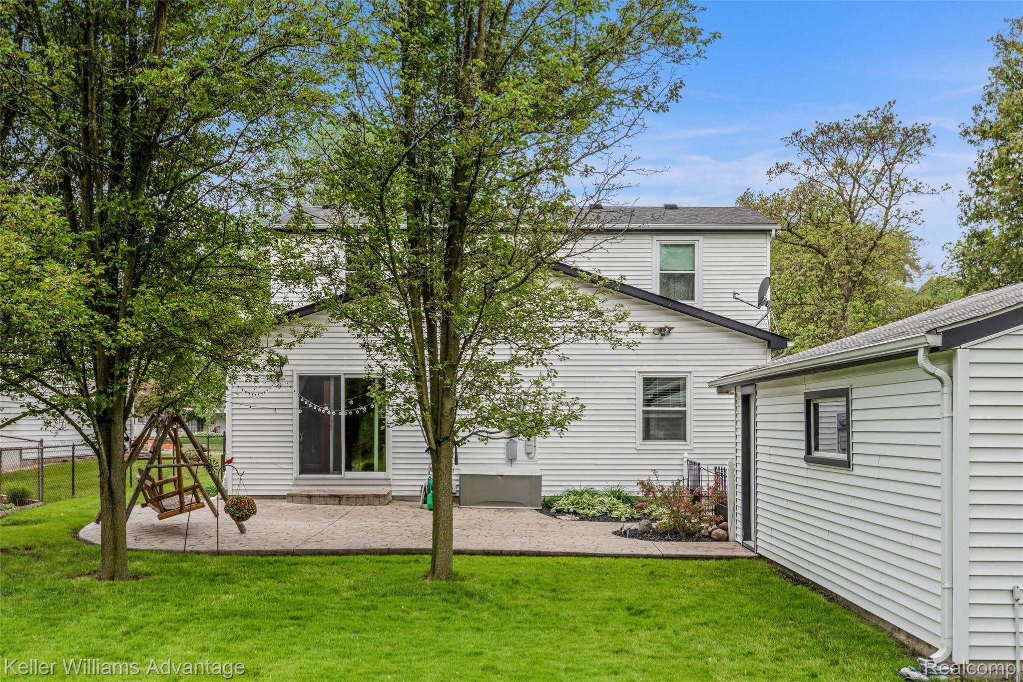 15084 Merriman Road Livonia, MI 48154 - Photo 29 of 37 33-15084 Merriman Rd, Livonia, MI, 481540012.jpg