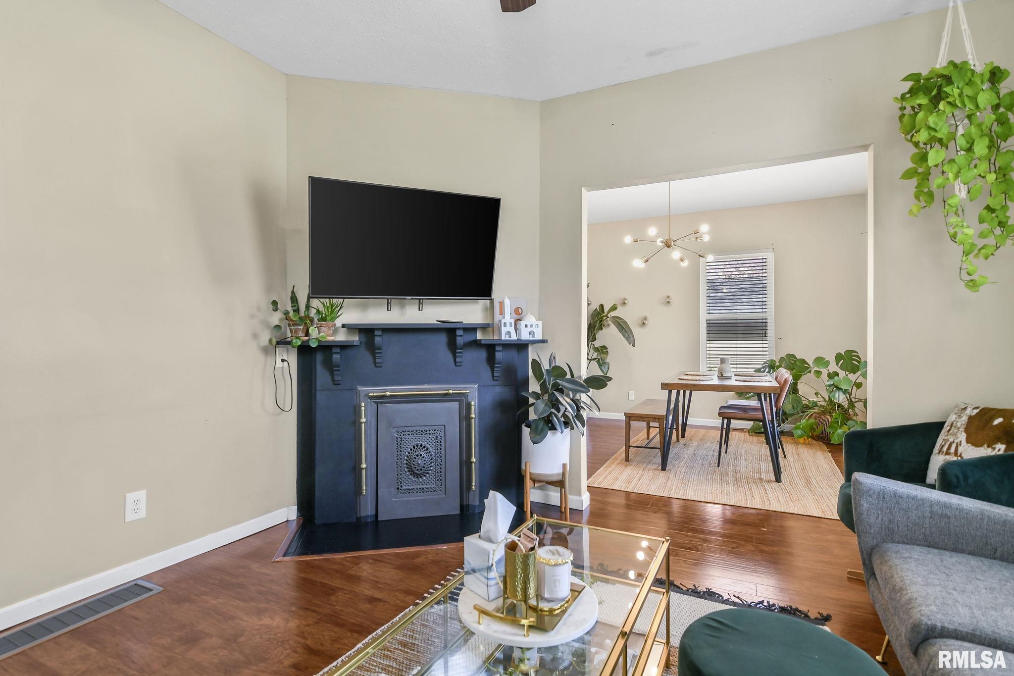 906 North Walnut Street Springfield, IL 62702 - Photo 7 of 29
