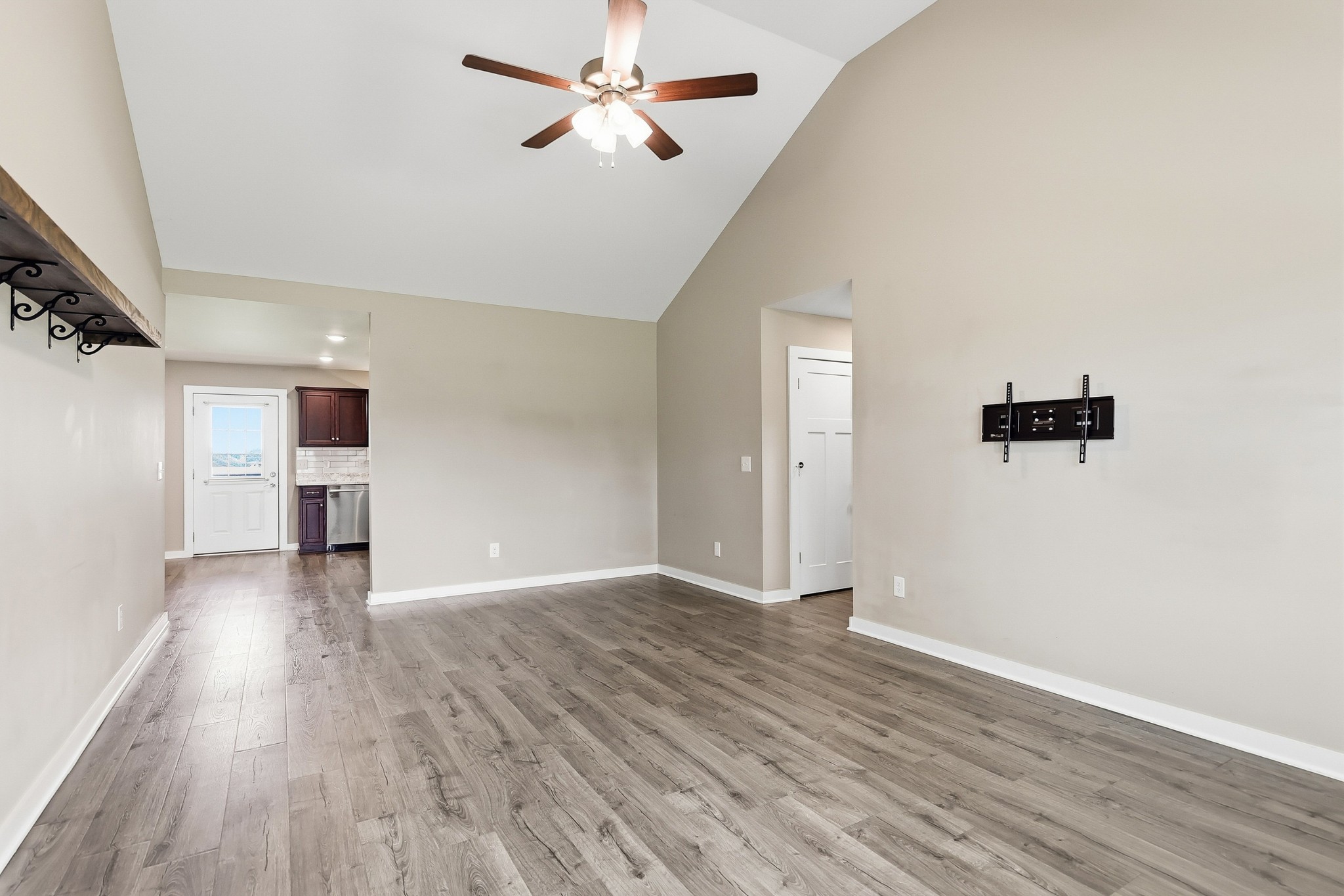 1719 Purvin Lollar Road Sparta, TN 38583 - Photo 11 of 45