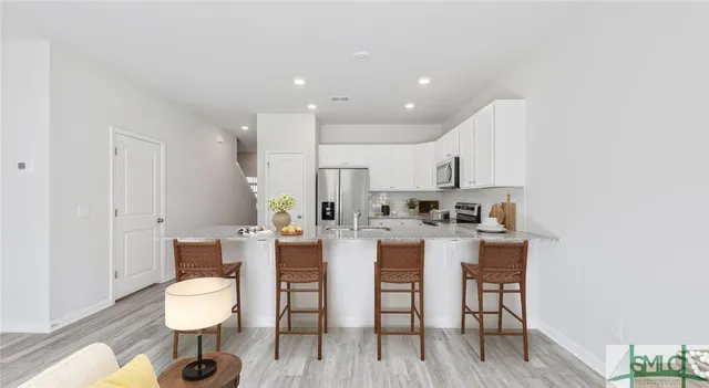 $2,300 | 2 Venice Place, Unit MANATEE, Pooler, GA 31322