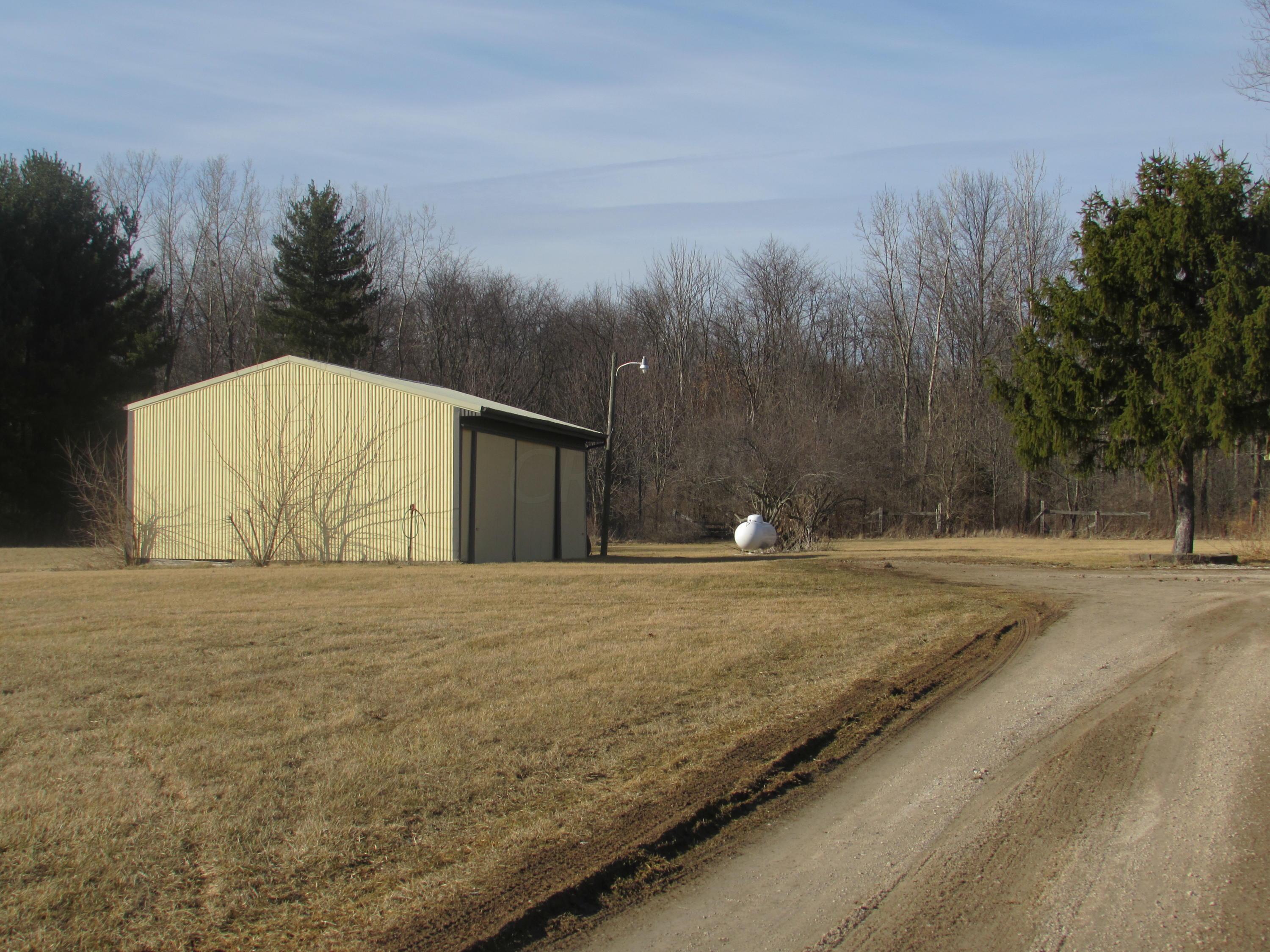 4130 Byers Road Delaware, OH 43015 - Photo 3 of 30