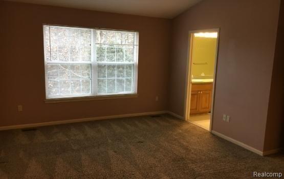 2700 Fox Woods Lane Rochester Hills, MI 48307 - Photo 24 of 39
