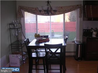 45 Towpath Road Levittown, PA 19056 - Photo 5 of 10 Kitchen