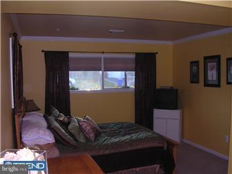 45 Towpath Road Levittown, PA 19056 - Photo 7 of 10 Bedroom - Main