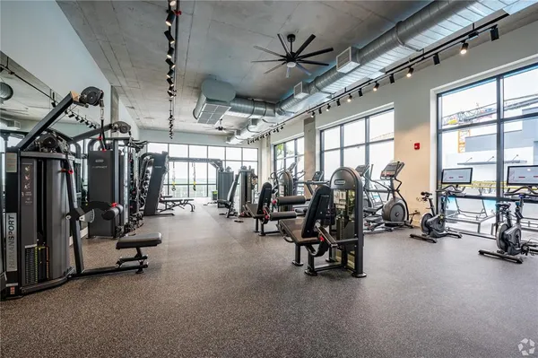 $7,195 | 221 Main Street North, Unit PH 1603, St. Petersburg, FL 33716