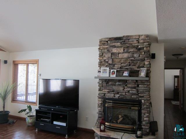 2427 Point Road Babbitt, MN 55706 - Photo 9 of 23 Gallery Image 9