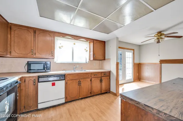 $205,000 | 218 Mohican Road, Canadensis, PA 18325