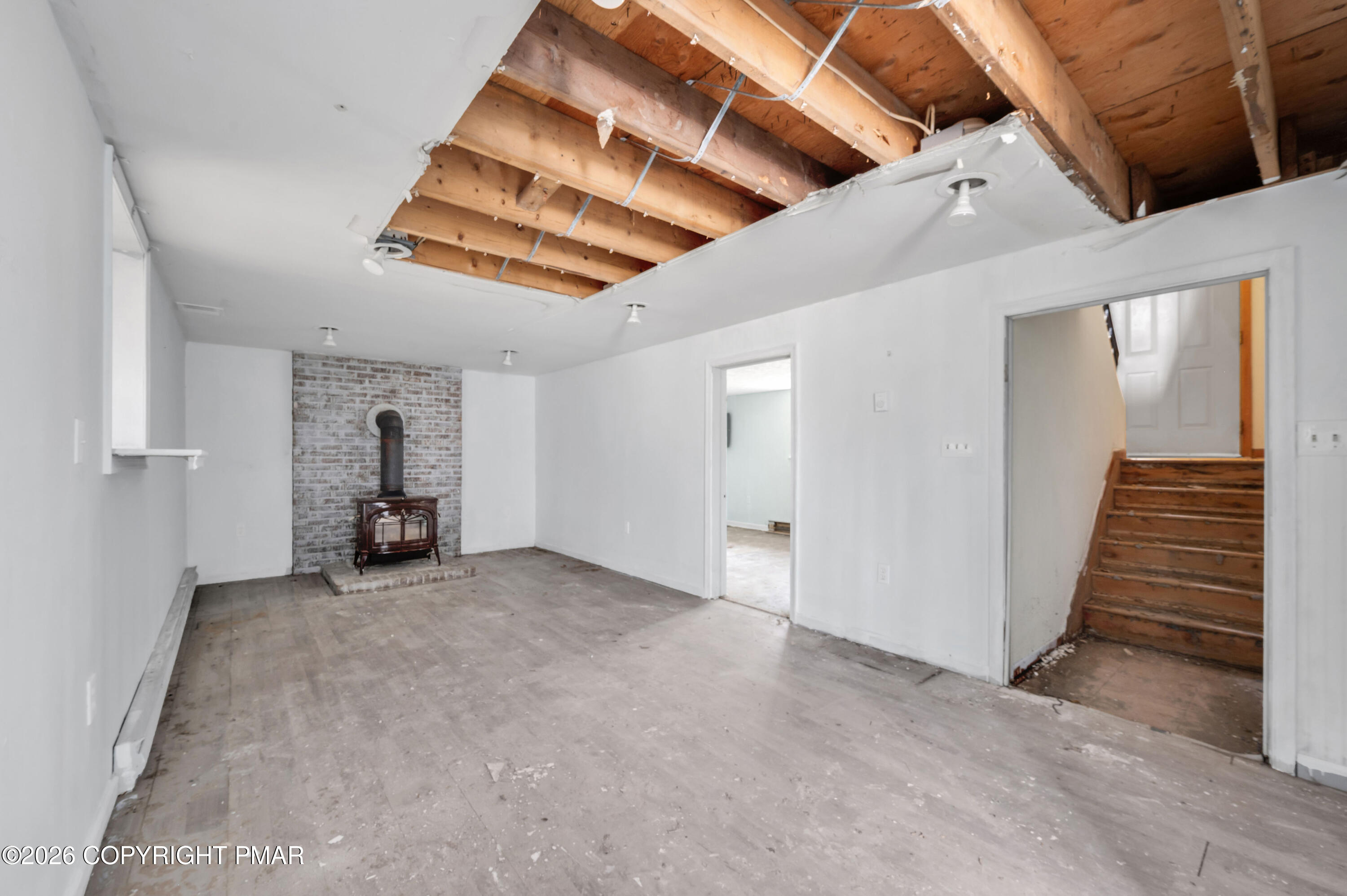 218 Mohican Road Canadensis, PA 18325 - Photo 21 of 30 CHR_9577