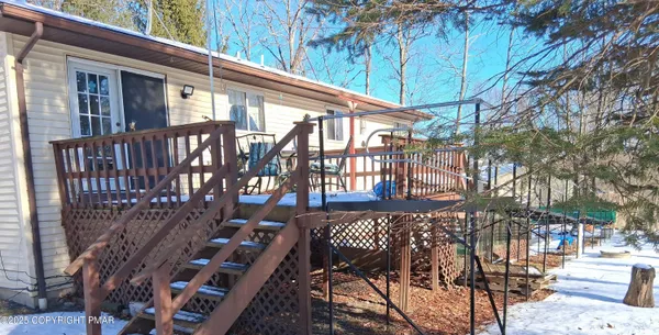 $273,600 | 218 Mohican Road, Canadensis, PA 18325